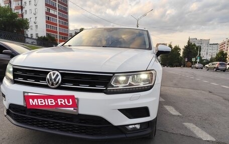 Volkswagen Tiguan II, 2020 год, 2 150 000 рублей, 2 фотография