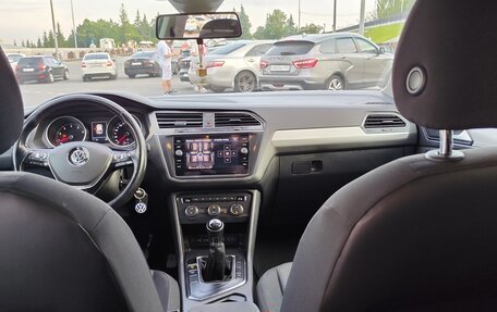 Volkswagen Tiguan II, 2020 год, 2 150 000 рублей, 11 фотография