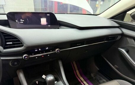 Mazda 3, 2022 год, 1 420 000 рублей, 11 фотография