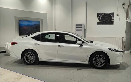 Toyota Camry, 2025 год, 4 950 000 рублей, 8 фотография