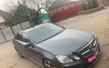 Mercedes-Benz E-Класс, 2012 год, 1 200 000 рублей, 5 фотография