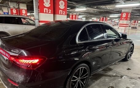 Mercedes-Benz E-Класс, 2021 год, 4 500 000 рублей, 3 фотография