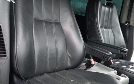 Volkswagen Caravelle T5, 2005 год, 980 000 рублей, 11 фотография