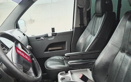 Volkswagen Caravelle T5, 2005 год, 980 000 рублей, 12 фотография