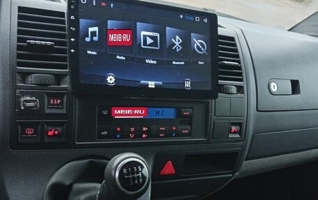 Volkswagen Caravelle T5, 2005 год, 980 000 рублей, 16 фотография