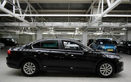 Volkswagen Passat B8 рестайлинг, 2020 год, 2 250 000 рублей, 8 фотография