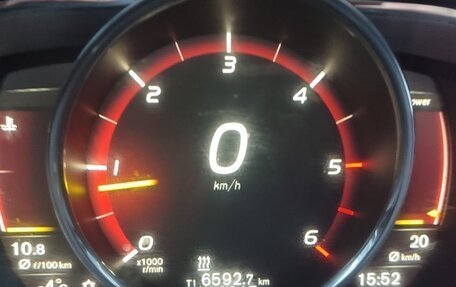 Volvo XC60 II, 2017 год, 2 500 000 рублей, 8 фотография