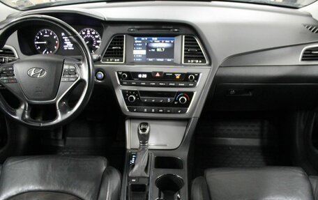 Hyundai Sonata VII, 2016 год, 1 850 000 рублей, 14 фотография