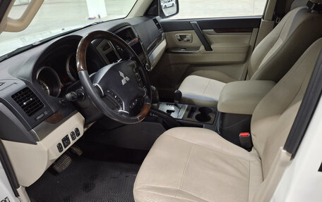 Mitsubishi Pajero IV, 2020 год, 3 300 000 рублей, 20 фотография