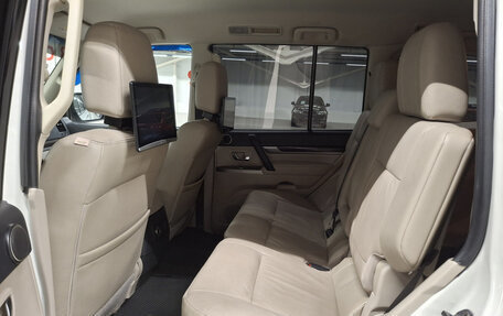 Mitsubishi Pajero IV, 2020 год, 3 300 000 рублей, 15 фотография