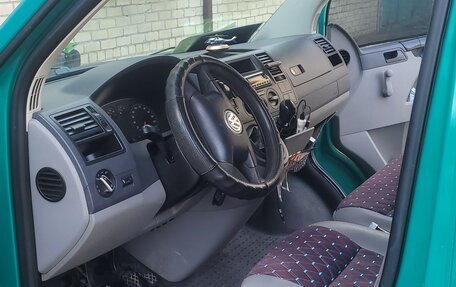 Volkswagen Transporter T5 рестайлинг, 2004 год, 1 250 000 рублей, 10 фотография