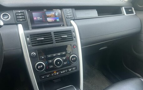 Land Rover Discovery Sport I рестайлинг, 2016 год, 2 100 000 рублей, 8 фотография