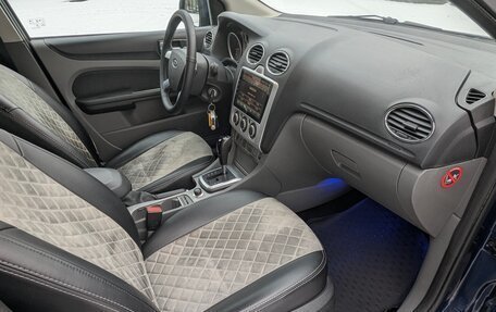 Ford Focus II рестайлинг, 2011 год, 625 000 рублей, 17 фотография