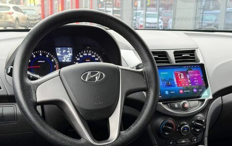 Hyundai Solaris II рестайлинг, 2014 год, 950 000 рублей, 23 фотография