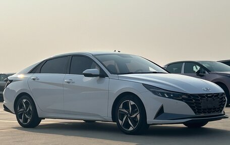 Hyundai Elantra, 2022 год, 1 580 000 рублей, 7 фотография