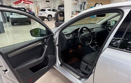 Skoda Octavia, 2017 год, 1 800 000 рублей, 10 фотография