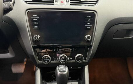 Skoda Octavia, 2017 год, 1 800 000 рублей, 16 фотография