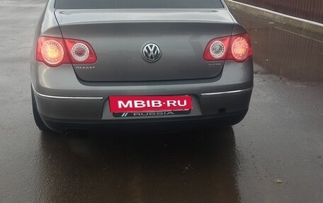 Volkswagen Passat B6, 2006 год, 650 000 рублей, 3 фотография