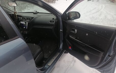 KIA Rio III рестайлинг, 2013 год, 910 000 рублей, 16 фотография