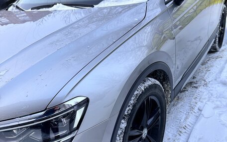 Volkswagen Tiguan II, 2019 год, 2 250 000 рублей, 2 фотография