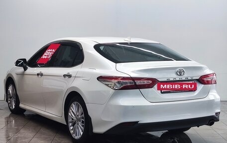 Toyota Camry, 2020 год, 3 200 000 рублей, 8 фотография