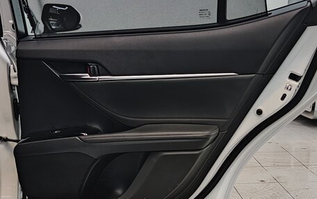 Toyota Camry, 2020 год, 3 200 000 рублей, 22 фотография