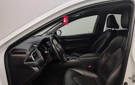 Toyota Camry, 2020 год, 3 200 000 рублей, 15 фотография