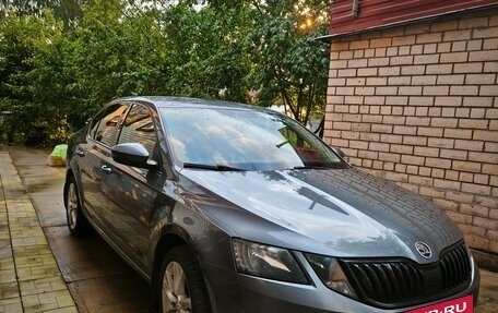 Skoda Octavia, 2018 год, 1 690 000 рублей, 4 фотография