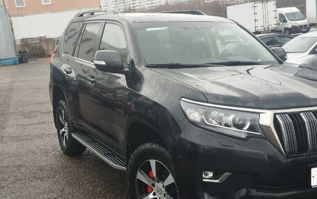 Toyota Land Cruiser Prado 150 рестайлинг 2, 2019 год, 4 200 000 рублей, 2 фотография