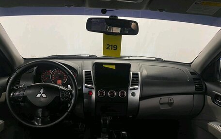 Mitsubishi Pajero Sport II рестайлинг, 2014 год, 1 490 000 рублей, 9 фотография