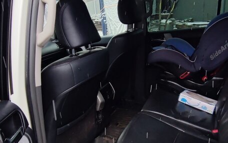 Toyota Land Cruiser Prado 150 рестайлинг 2, 2010 год, 3 550 000 рублей, 14 фотография