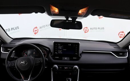 Toyota RAV4, 2021 год, 4 160 000 рублей, 9 фотография