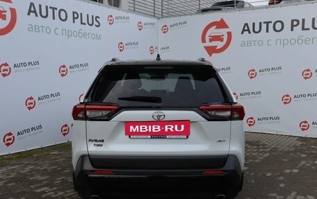 Toyota RAV4, 2021 год, 4 160 000 рублей, 6 фотография