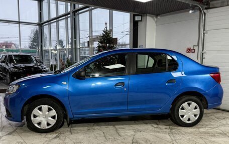 Renault Logan II, 2017 год, 895 000 рублей, 3 фотография