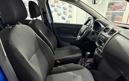 Renault Logan II, 2017 год, 895 000 рублей, 14 фотография