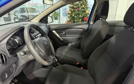 Renault Logan II, 2017 год, 895 000 рублей, 8 фотография