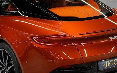 Aston Martin DB11 I, 2017 год, 15 400 000 рублей, 11 фотография