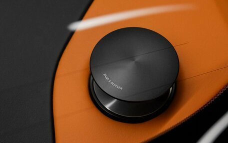 Aston Martin DB11 I, 2017 год, 15 400 000 рублей, 28 фотография