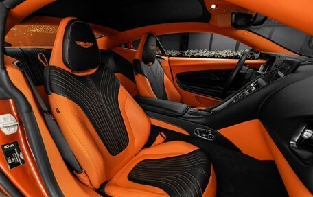 Aston Martin DB11 I, 2017 год, 15 400 000 рублей, 24 фотография