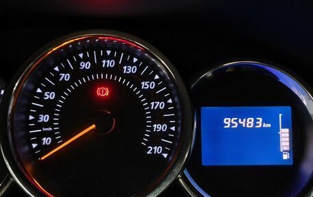 Renault Sandero II рестайлинг, 2016 год, 958 000 рублей, 14 фотография