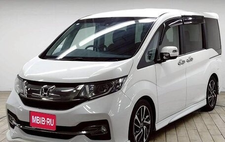 Honda Stepwgn IV, 2017 год, 1 790 000 рублей, 1 фотография