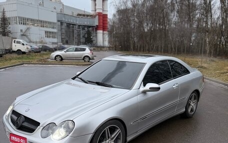 Mercedes-Benz CLK-Класс, 2002 год, 890 000 рублей, 1 фотография