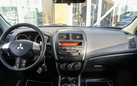 Mitsubishi ASX I рестайлинг, 2012 год, 998 000 рублей, 17 фотография