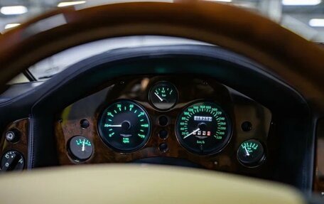 Aston Martin V8 Vantage III, 1998 год, 33 000 000 рублей, 13 фотография