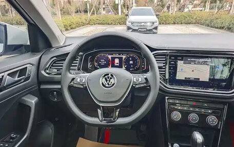 Volkswagen T-Roc I, 2022 год, 2 120 115 рублей, 11 фотография