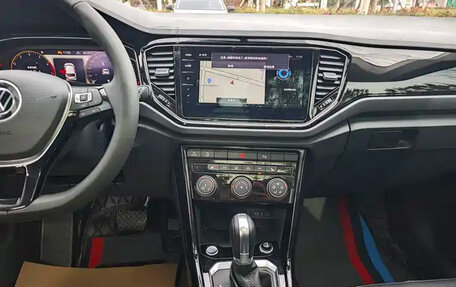 Volkswagen T-Roc I, 2022 год, 2 120 115 рублей, 13 фотография