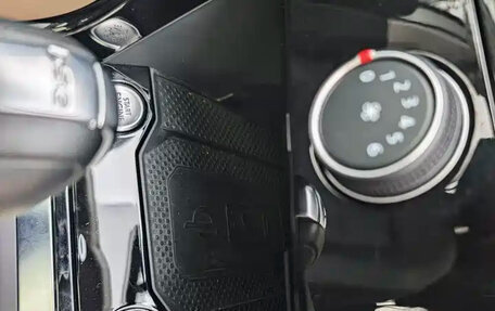 Volkswagen T-Roc I, 2022 год, 2 120 115 рублей, 21 фотография