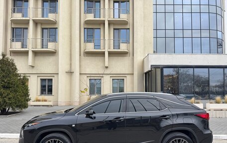 Lexus RX IV рестайлинг, 2017 год, 3 050 000 рублей, 5 фотография