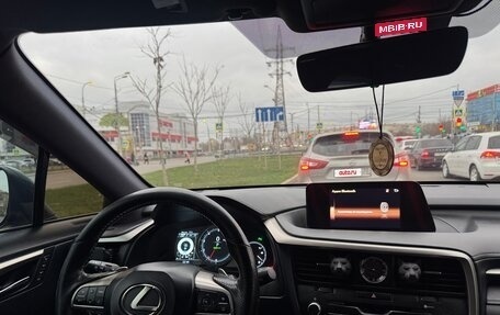 Lexus RX IV рестайлинг, 2017 год, 3 050 000 рублей, 3 фотография