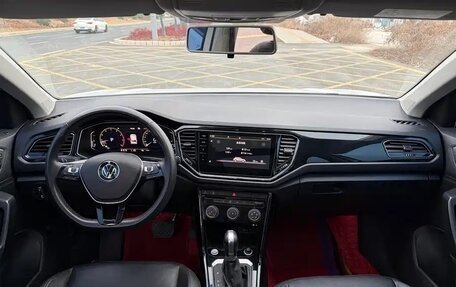 Volkswagen T-Roc I, 2021 год, 1 702 000 рублей, 7 фотография